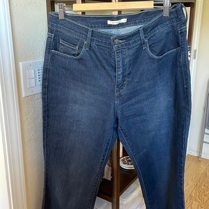505 Levi’s straight. Never worn. No tags. Size 12